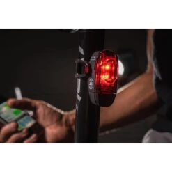 Lezyne Connect Smart 1000XL / KTV Smart Pair Verlichtingsset - 1000 Lumen - Zwart 32 Lezyne Connect Smart 1000XL / KTV Smart Pair Verlichtingsset - 1000 Lumen - Zwart -Winkel Voor Fietsbenodigdheden 1200x1200 75